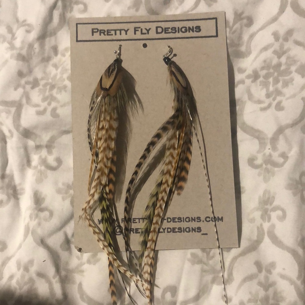 New feather earrings